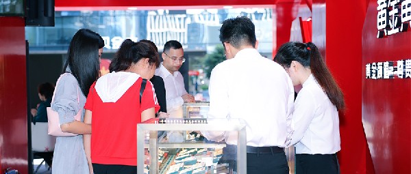 形象煥新，閃耀亮相——盈利品類黃金黃成水貝焦點(diǎn)！